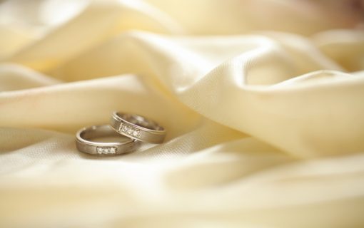 人気の高い結婚指輪の形は？愛用できる結婚指輪の選び方