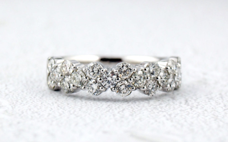 ダイヤモンドの指輪
