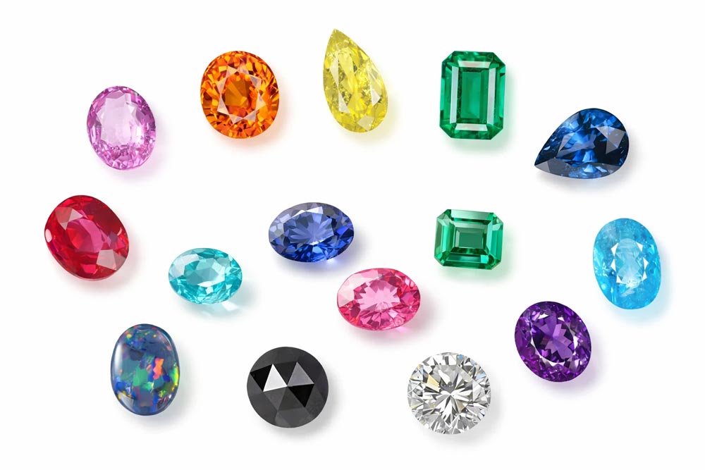 色石ルースとジュエリー